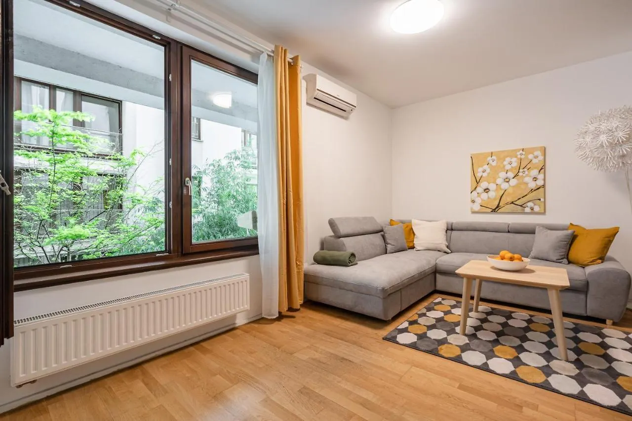 בודפשט Paulay Private Apartment 0*,  הונגריה
